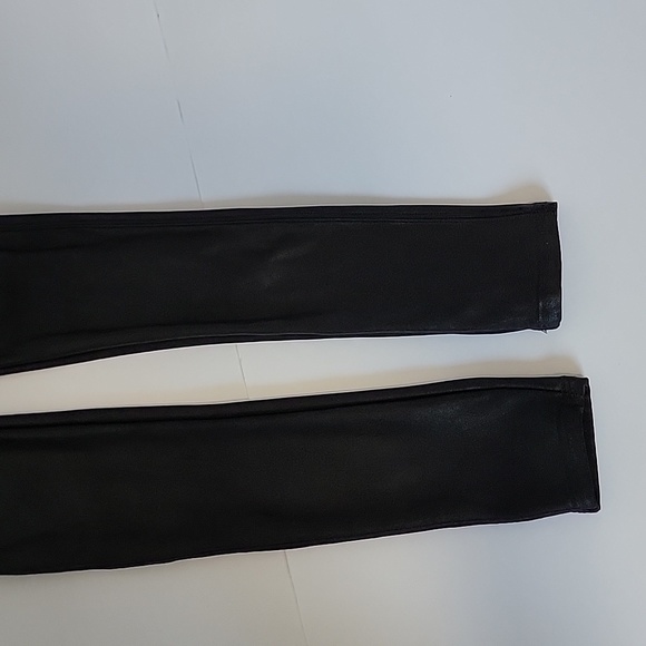 Spanx  Black Leggings/  S/P. - Picture 9 of 11